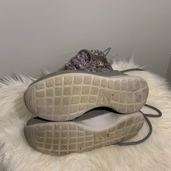 Nike Rosherun Hi Sneakerboot print size 7.5 - Picture 5 of 10